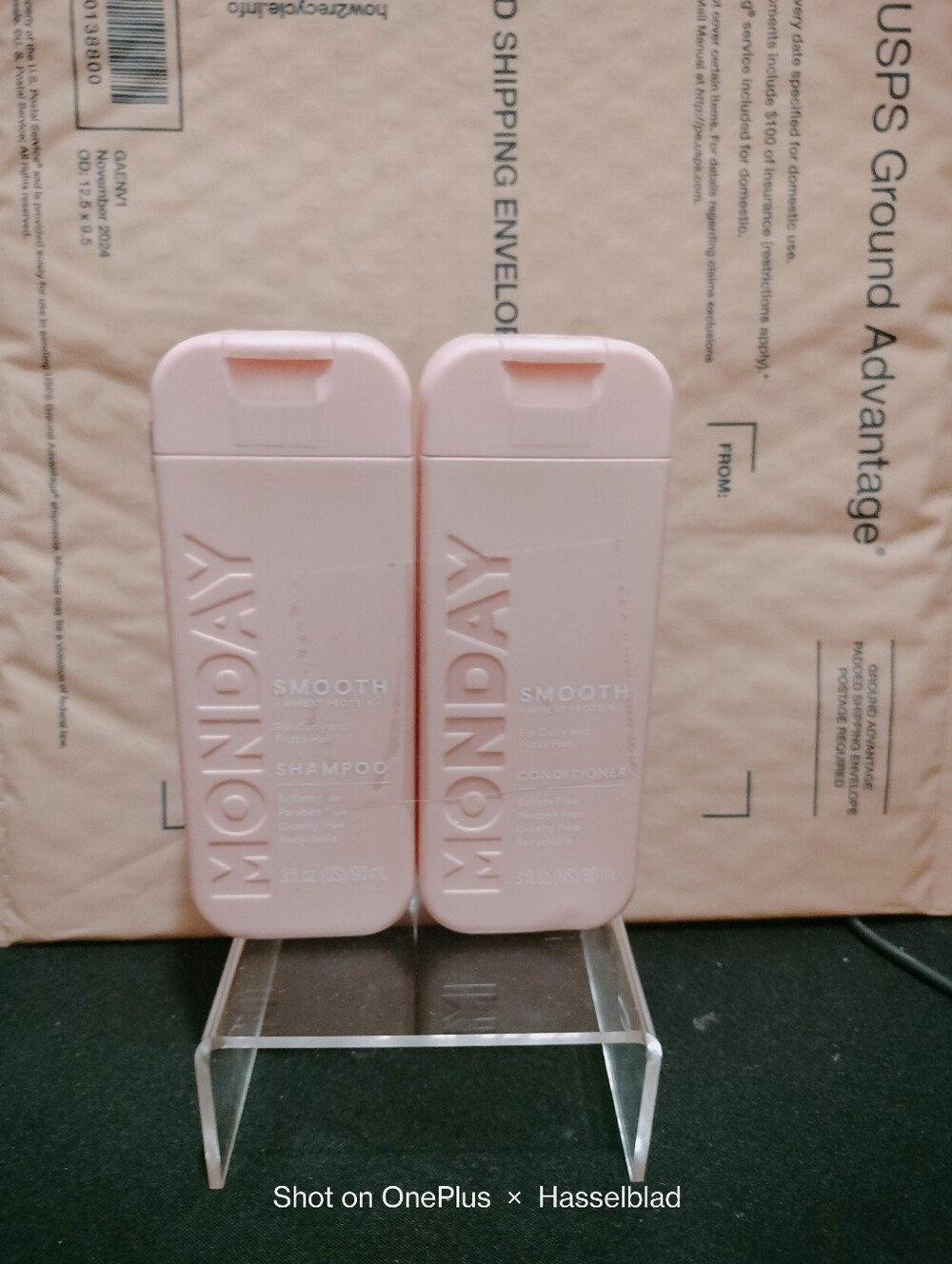 MONDAY Smooth Shampoo & Conditioner Set - Travel Size